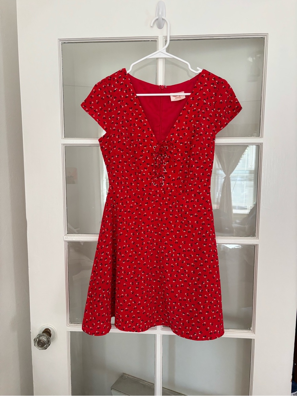 Showpo. Red Floral Lace-Up Fit & Flare Mini Dress Size 4